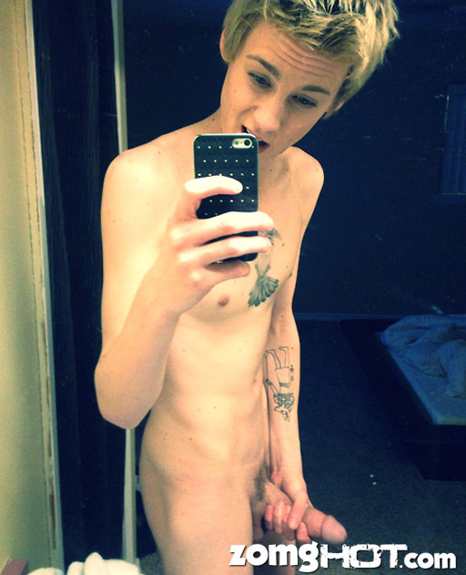 Cute Emo Boy Selfie Naked Cute Emo Boy Selfie Naked