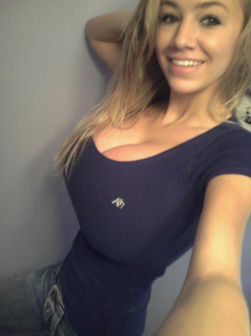 Danielle Houghton Huge Tits Danielle Houghton Huge Tits