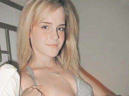 Emma Watson Naked Boobs Emma Watson Naked Boobs