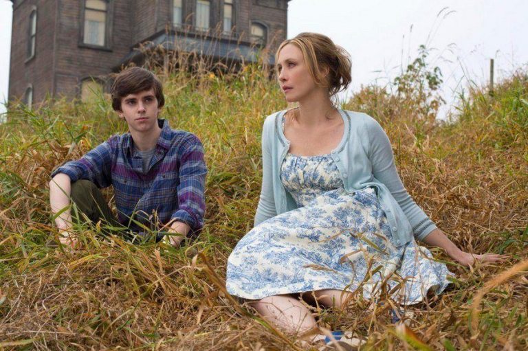 Freddie Highmore Bates Motel Freddie Highmore Bates Motel