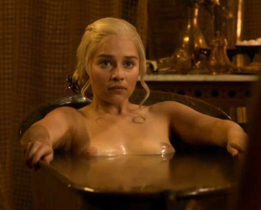Game Of Thrones Emilia Clarke Nude Topless Game Of Thrones Emilia Clarke Nude Topless