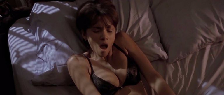 Halle Berry Nip Slip Halle Berry Nip Slip