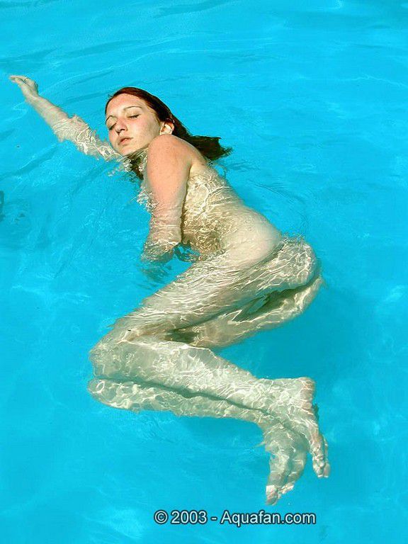 Hot Nude Girls Underwater Hot Nude Girls Underwater