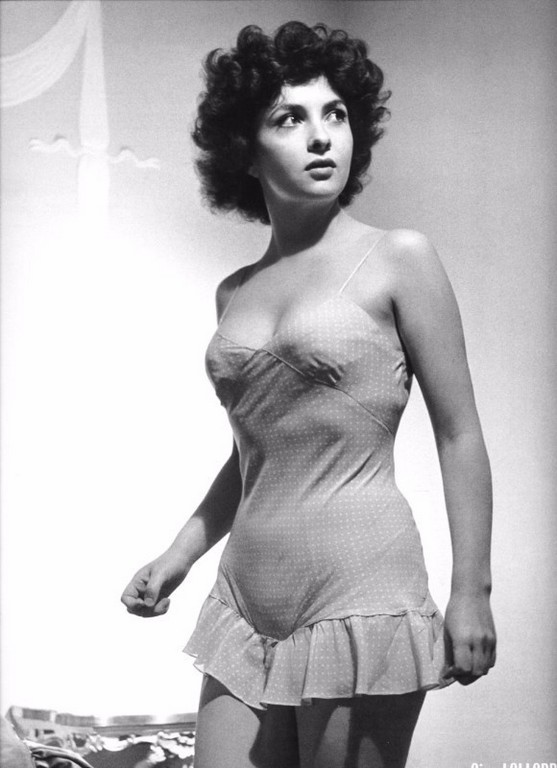 Italian Actress Gina Lollobrigida Italian Actress Gina Lollobrigida