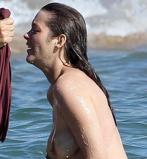 Marion Cotillard Boobs Photos Marion Cotillard Boobs Photos