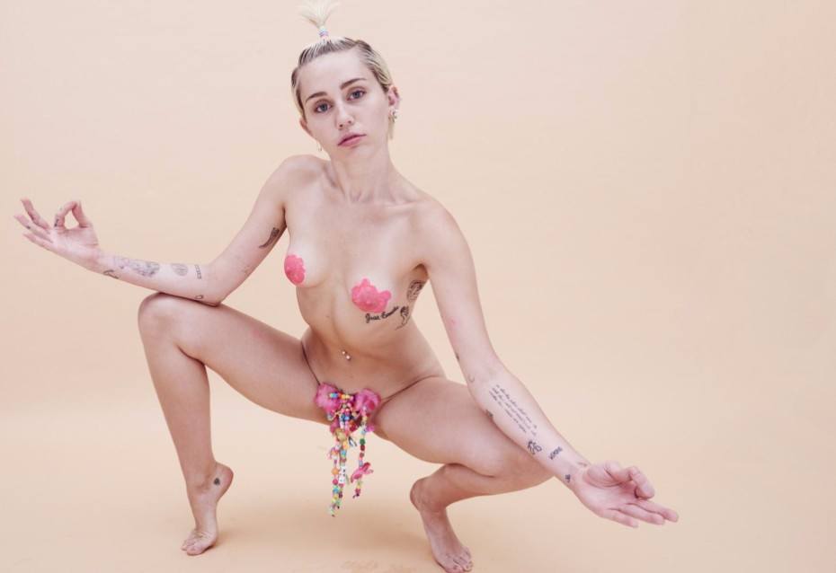 Miley Cyrus Naked Topless Miley Cyrus Naked Topless