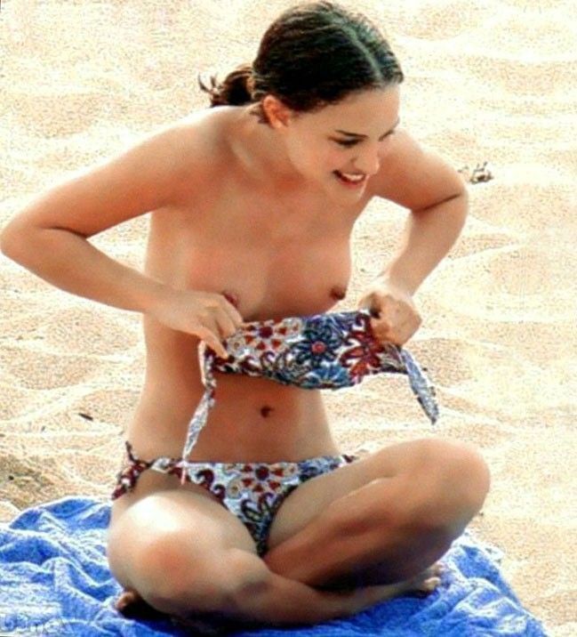 Natalie Portman Nude Tits In Sexy Bikini Natalie Portman Nude Tits In Sexy Bikini