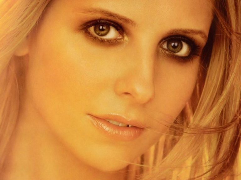 Sarah Michelle Gellar Giantess Sarah Michelle Gellar Giantess