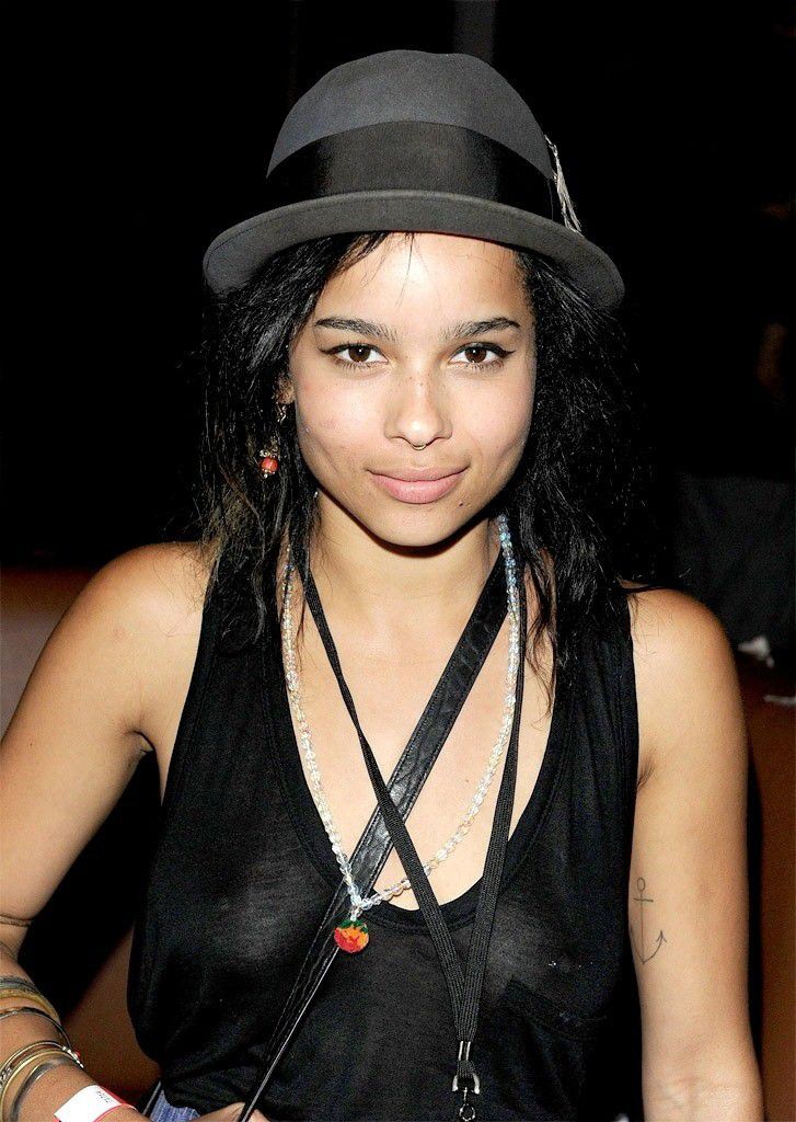 Zoe Kravitz See Through Shirt Boobs Zoe Kravitz See Through Shirt Boobs