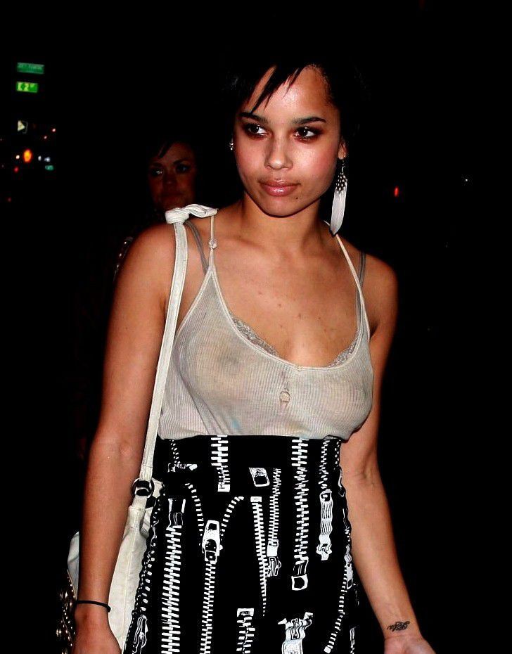 Zoe Kravitz Topless Naked Boobs Zoe Kravitz Topless Naked Boobs