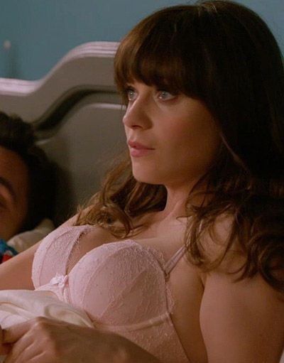 Zooey Deschanel Boobs Pics Zooey Deschanel Boobs Pics