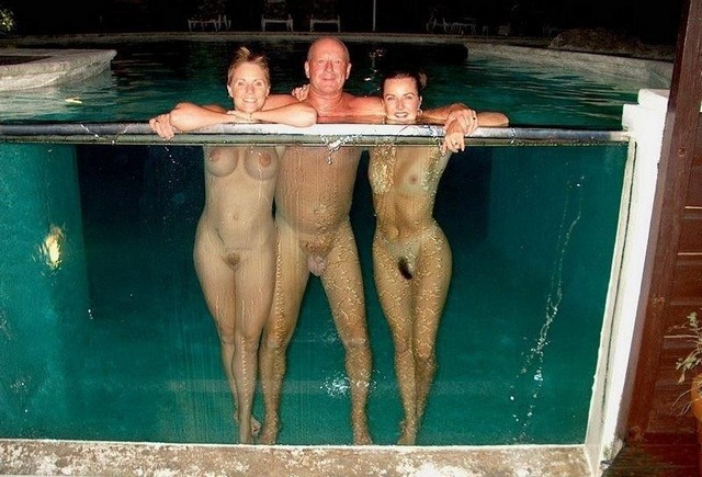 Amateur Public Pool Sex