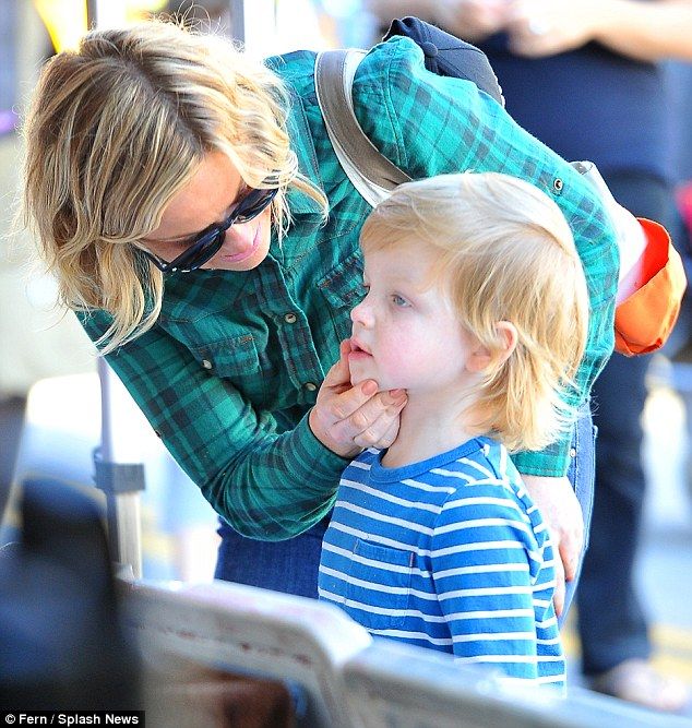 Amy Poehler S Son Archie Arnett Amy Poehler S Son Archie Arnett
