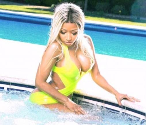 Attractive Celeb Nicki Minaj Tits Attractive Celeb Nicki Minaj Tits
