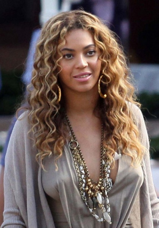 Beyonce Braless