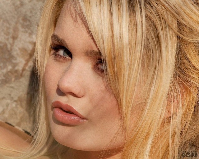 Blonde Babe Cute Face