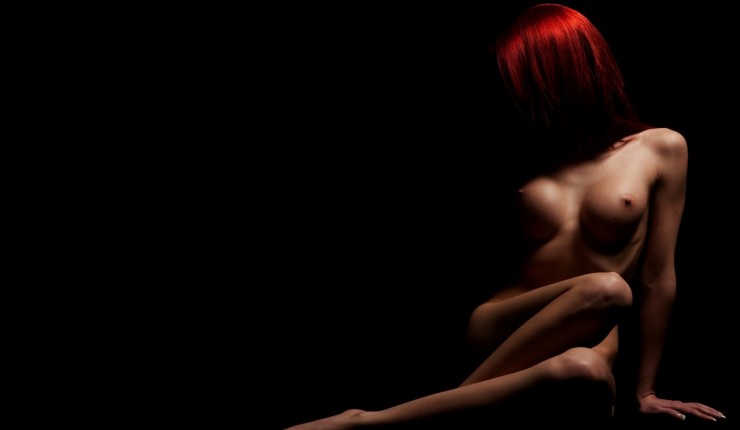 Breasts Body Legs Pose Sexy Shade Elegant Red Haired Girl