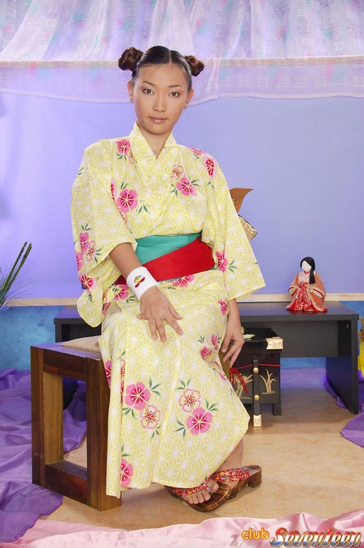 Busty Japanese Teen Busty Japanese Teen