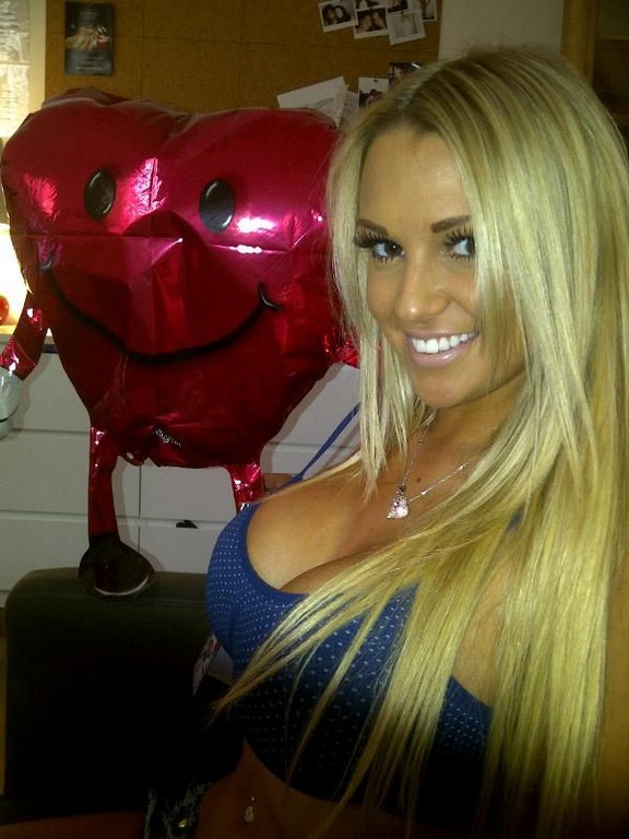 Cara Brett Hot Cara Brett Hot