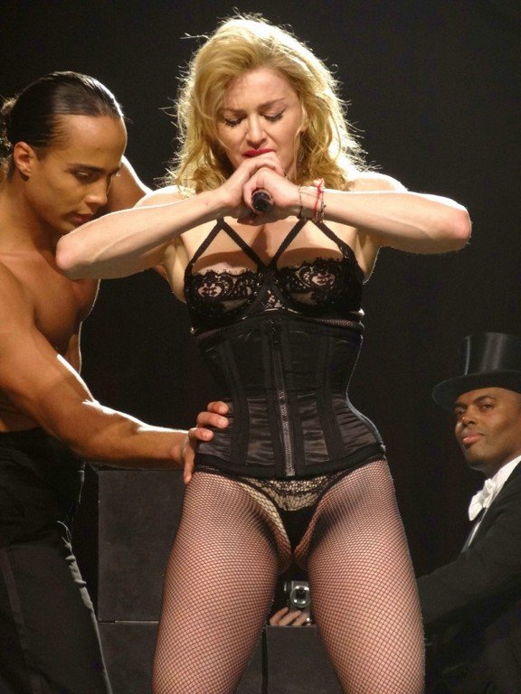 Celebrities Wardrobe Malfunction