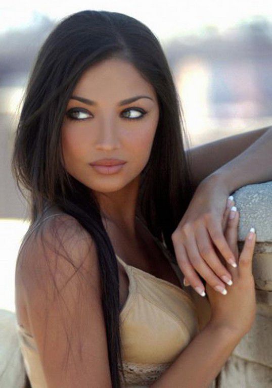 Claudia Lynx Claudia Lynx
