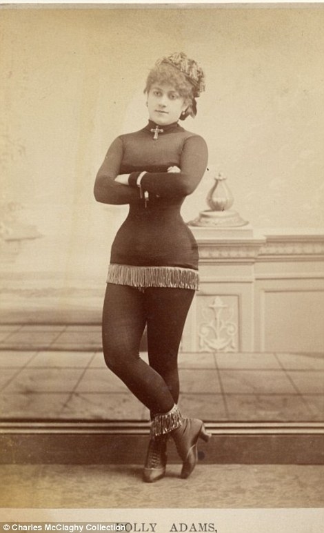 Erotic Vintage Burlesque Dancers