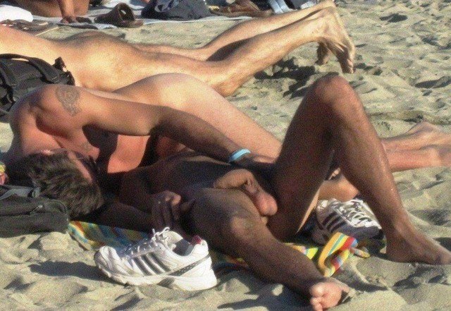 Gay Men Sunbathing Nude Gay Men Sunbathing Nude