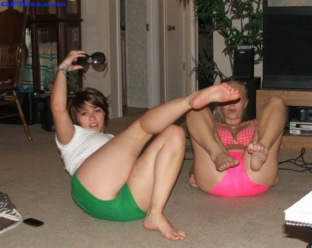 Girlfriends Hanging Out Naked Girlfriends Hanging Out Naked