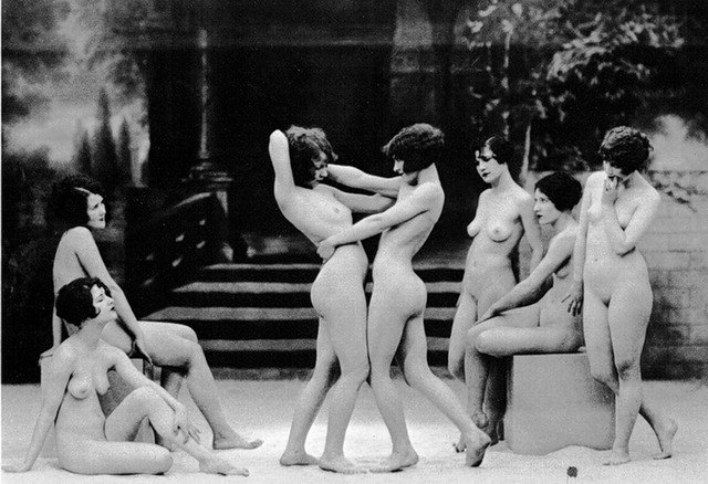Group Of Lustful Babes Playing Around Naked Group Of Lustful Babes Playing Around Naked
