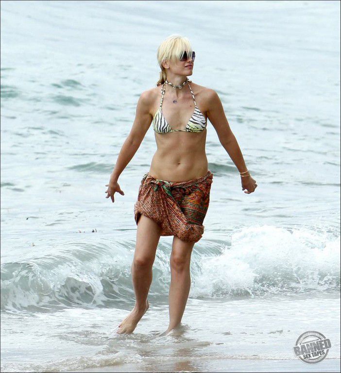 Gwen Stefani Bikini Gwen Stefani Bikini