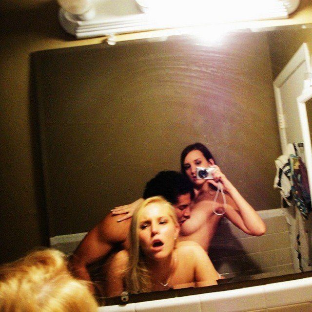 Homemade Amateur Threesome Sex Homemade Amateur Threesome Sex