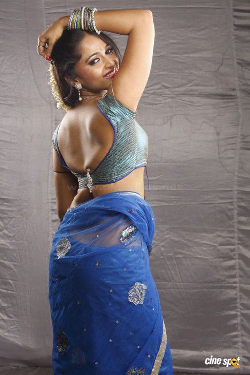 Hot Anushka Shetty Back