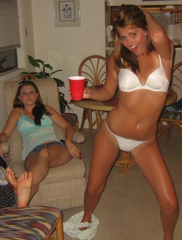 Hot Drunk Party Girls Hot Drunk Party Girls