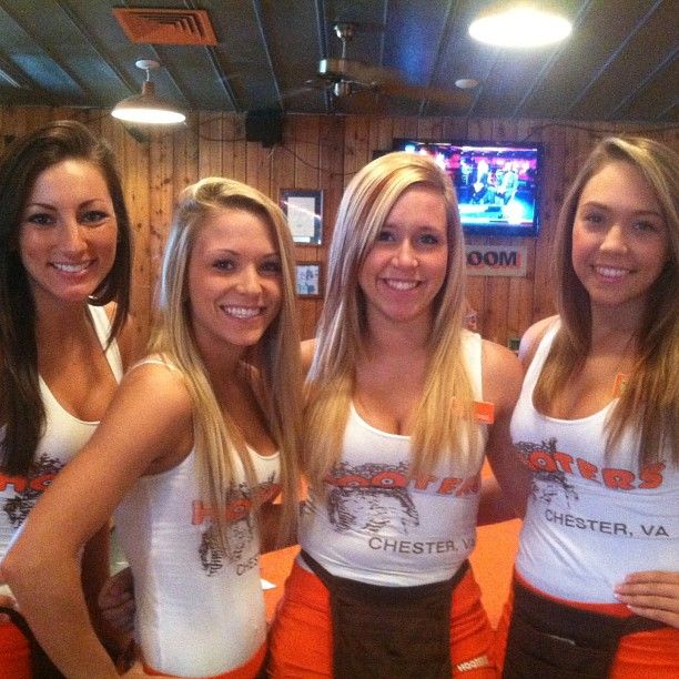 Hot Hooters Girls Naked