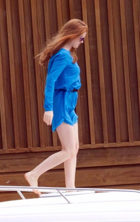 Isla Fisher Legs
