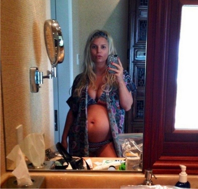 Jessica Simpson Bump Jessica Simpson Bump