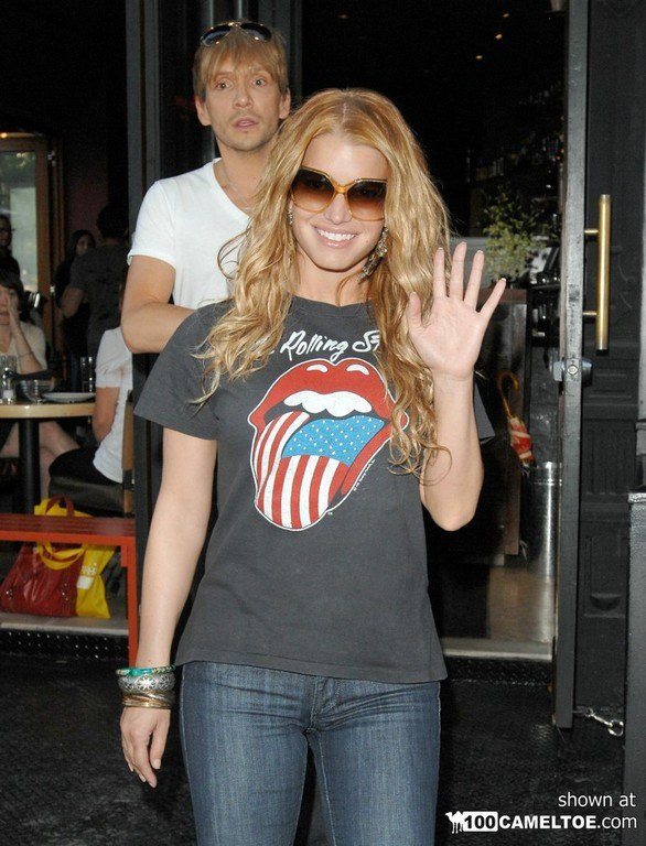 Jessica Simpson Cameltoe