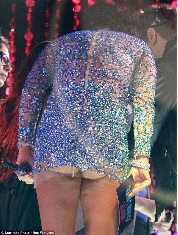 Jwoww Wardrobe Malfunction