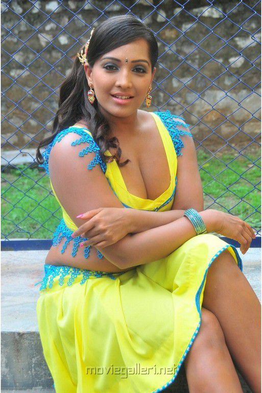 Meghna Naidu Hot Meghna Naidu Hot