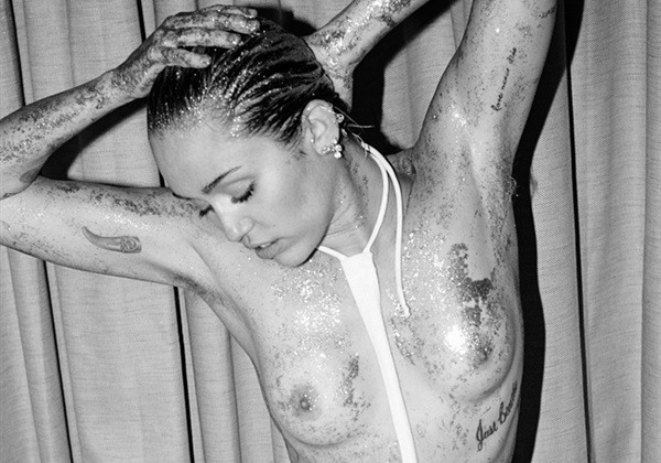 Miley Cyrus Topless Outtakes Released Miley Cyrus Topless Outtakes Released