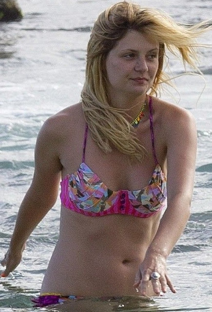 Mischa Barton Hot Bikini Mischa Barton Hot Bikini
