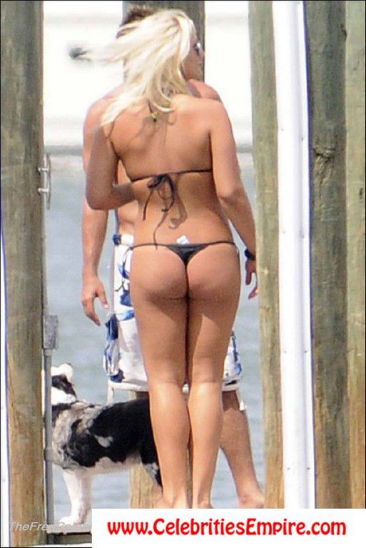 Nude Brooke Hogan Thong