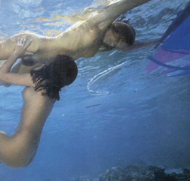 Nude Girls Skinny Dipping Underwater Nude Girls Skinny Dipping Underwater