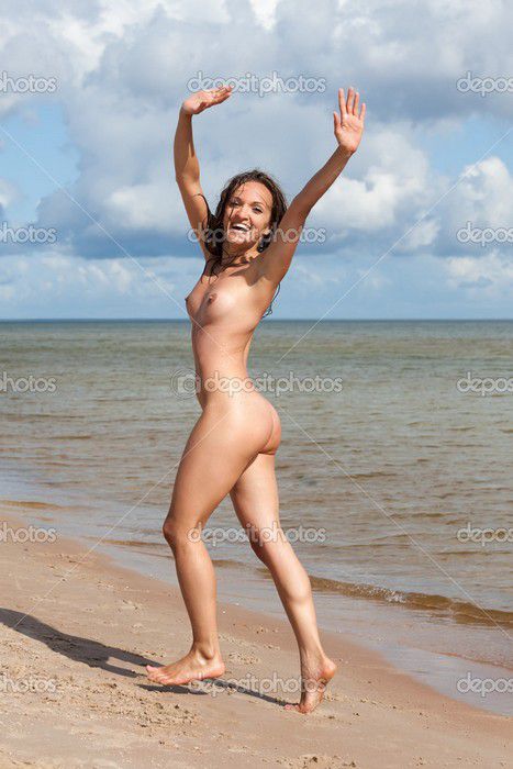 Nude Women On Beach Nude Women On Beach