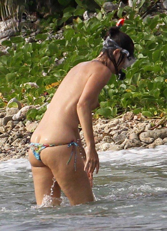 Paulina Porizkova Butt Crack Paulina Porizkova Butt Crack