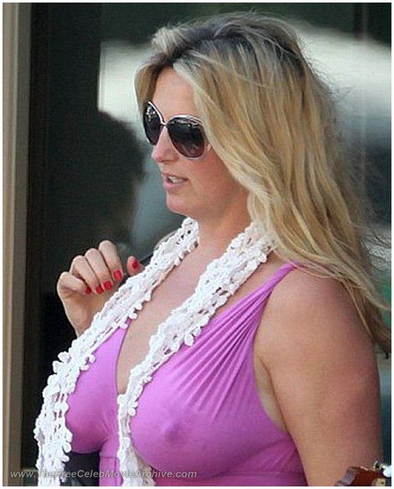 Penny Lancaster Hard Nipple Penny Lancaster Hard Nipple