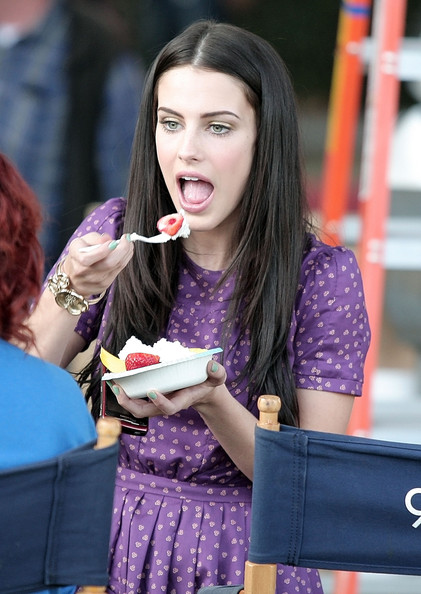 Rumer Willis Jessica Lowndes Rumer Willis Jessica Lowndes