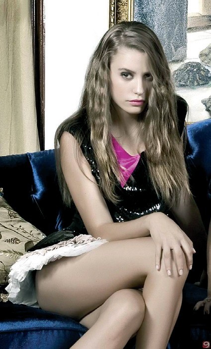 Serenay Sarikaya Frikik Serenay Sarikaya Frikik
