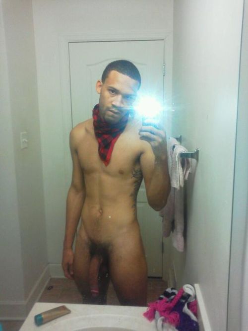 Sexy Light Skin Men Naked