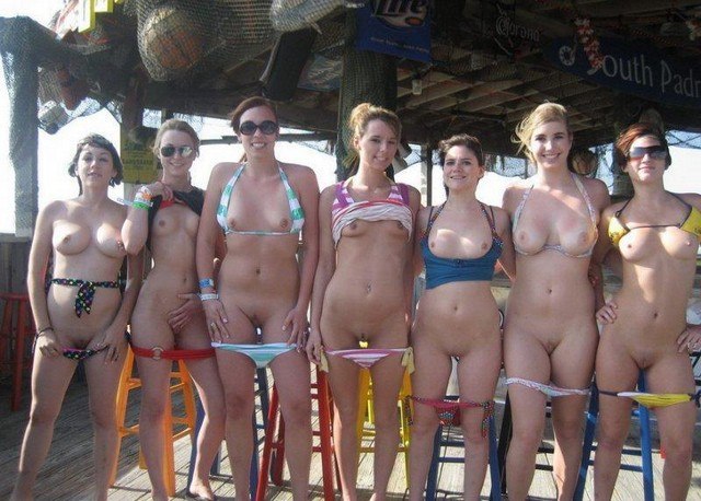 Spring Break Girls Flashing Pussy Spring Break Girls Flashing Pussy